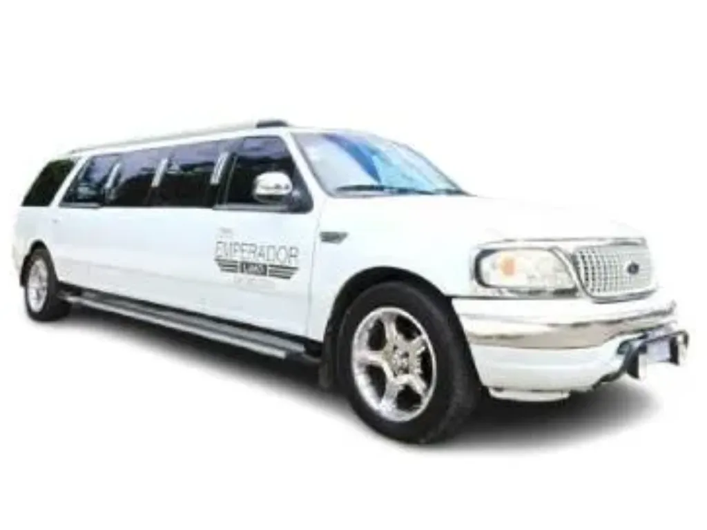 Limosina Ford Expedition para 10 personas, Experimenta la Comodidad y Estilo.