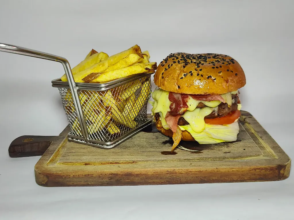 Hamburguesa Silvestre doble a la parrilla
