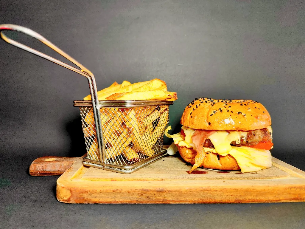 Hamburguesa simple a la parrilla
