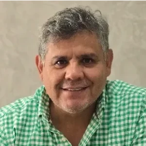 Bernardo H Dick a