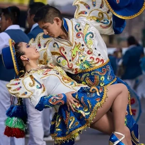 DANZAS EN 4K