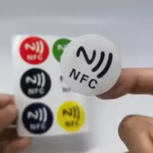 Chip NFC acceso a tarjeta digital